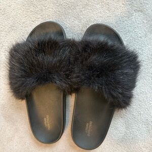 Urban Outfitters fur slides